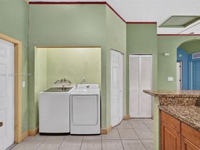 3039 NW 43rd Ter, Miami FL 33142