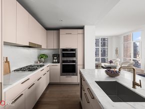 305 East 51st Street 26C, New York NY 10022