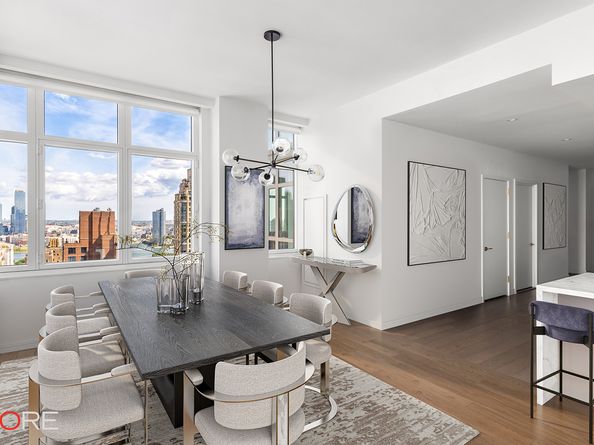 305 East 51st Street 26C, New York NY 10022