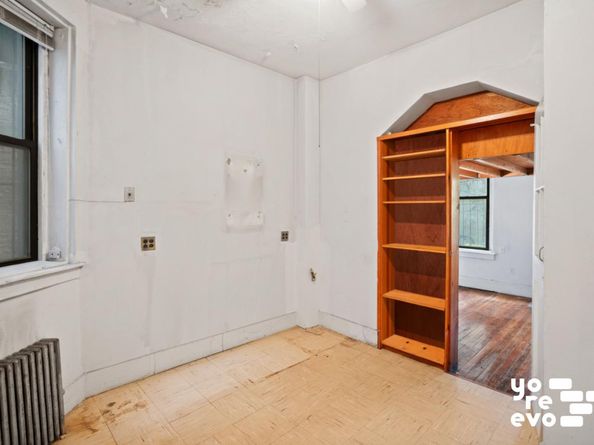 633 East 11th Street 3, New York NY 10009
