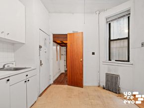 633 East 11th Street 3, New York NY 10009