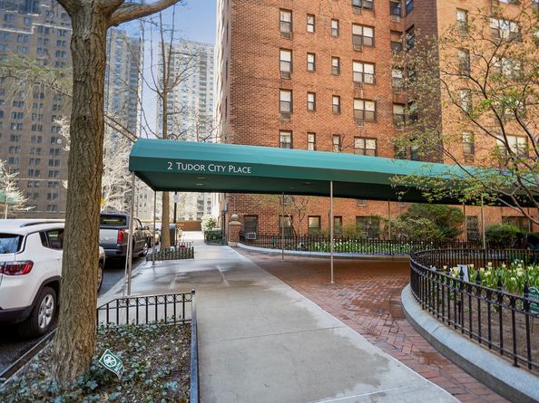 2 Tudor City Place 2OS, New York NY 10017