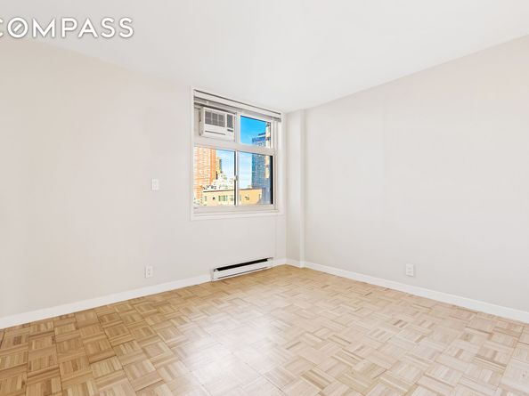 555 Main Street 1315, New York NY 10044
