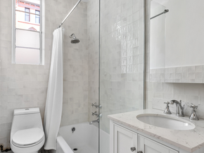 224 East 17th Street 1F, New York NY 10003