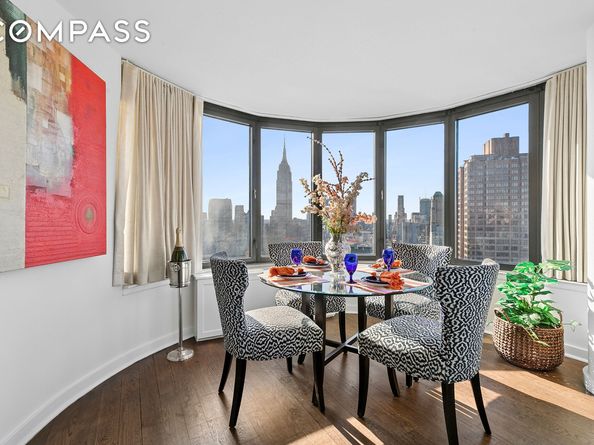 330 East 38th Street 50E, New York NY 10016