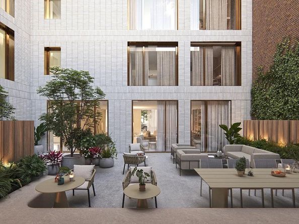 250 East 25th Street 11B, New York NY 10010