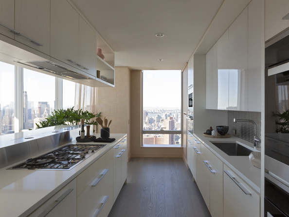 252 South Street 63J, New York NY 10002