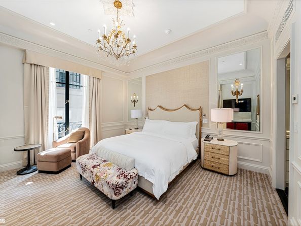2 East 55th Street 901, New York NY 10022