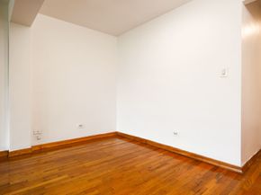 525 Ocean Parkway 4A, Brooklyn NY 11218