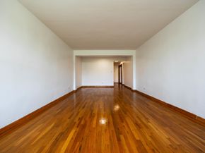 525 Ocean Parkway 4A, Brooklyn NY 11218