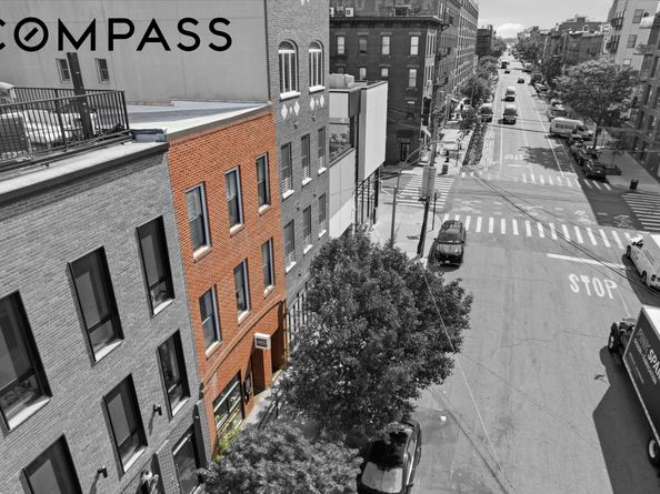 29 Greenpoint Avenue, Brooklyn NY 11222