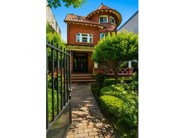 1094 Park Place, Brooklyn NY 11213