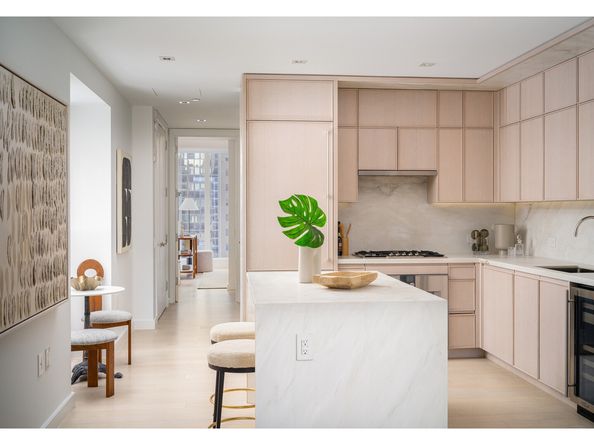 138 East 50th Street 29A, New York NY 10022