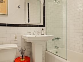 209 Clinton Avenue 14B, Brooklyn NY 11205