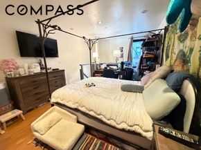 215 East 81st Street 5E, New York NY 10028