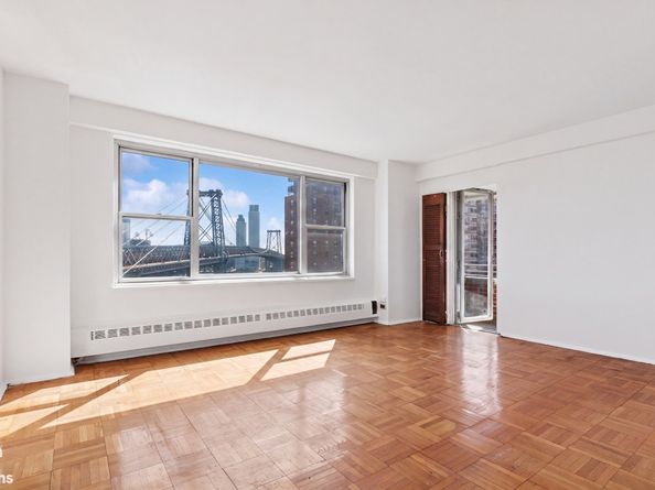 568 Grand Street J1204, New York NY 10002