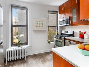 537 Clinton Street 2B, Brooklyn NY 11231