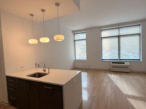 21-45 44th Drive 1D, Queens NY 11101