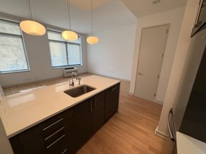 21-45 44th Drive 1D, Queens NY 11101