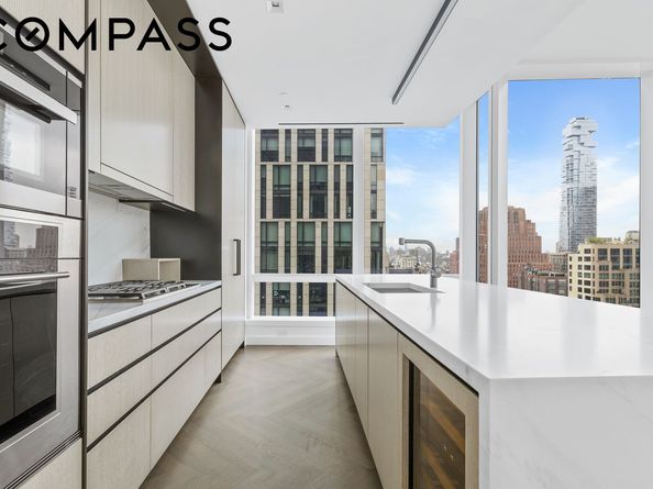 111 Murray Street 21A, New York NY 10007