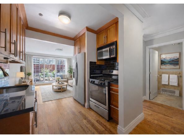 216 Calyer Street 1B, Brooklyn NY 11222