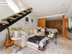 451 West 22nd Street TH, New York NY 10011