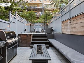 451 West 22nd Street TH, New York NY 10011