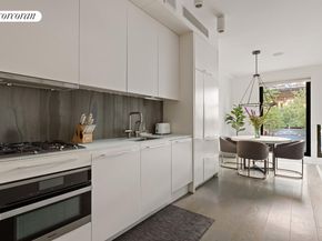 451 West 22nd Street TH, New York NY 10011