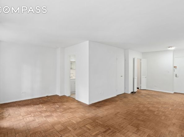 330 East 49th Street 7M, New York NY 10017