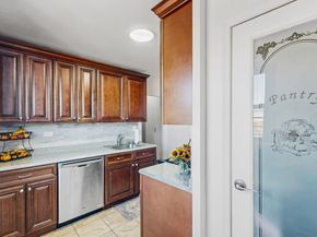 1020 Grand Concourse 17V, Bronx NY 10451