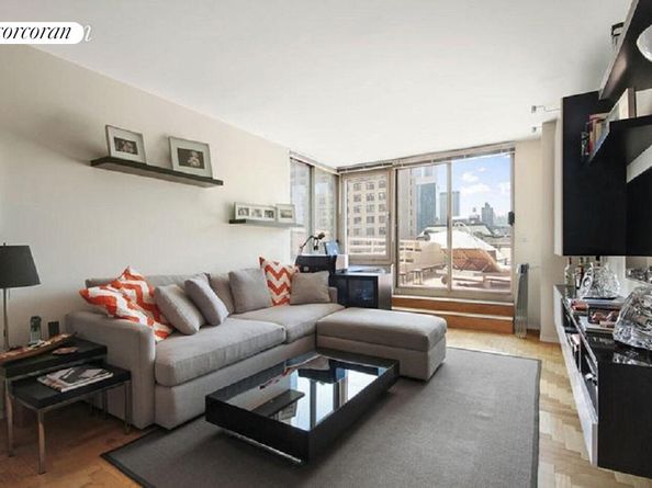 350 West 50th Street 7C, New York NY 10019