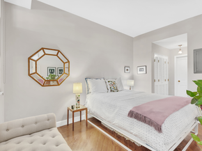 22 Irving Place 1E, New York NY 10003