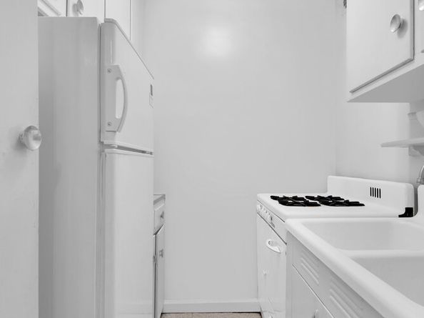 9425 Shore Road 1H, Brooklyn NY 11209