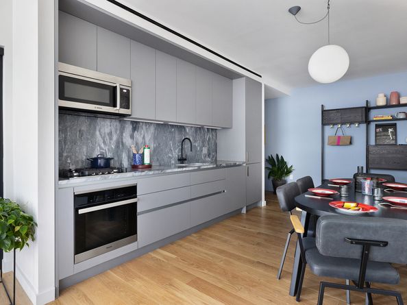 547 West 47th Street 515, New York NY 10036