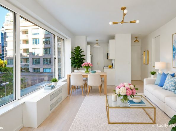 205 East 68th Street T5H, New York NY 10065