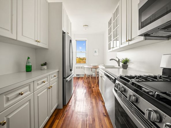 176 Seeley Street F2, Brooklyn NY 11218