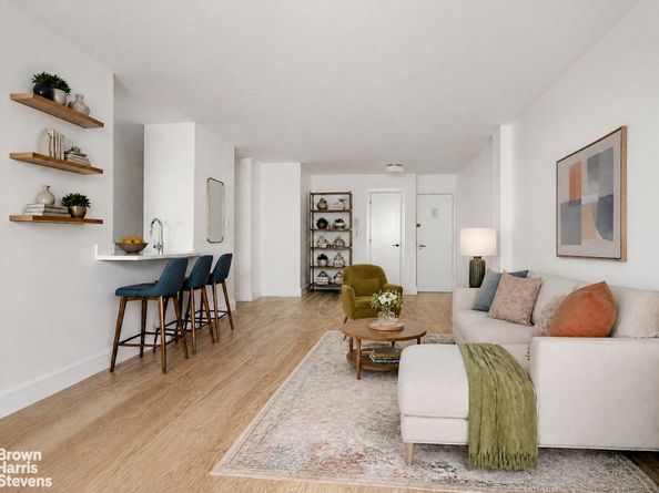233 East 69th Street 8I, New York NY 10021