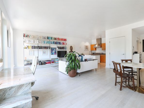 20 Broadway 503, Brooklyn NY 11211