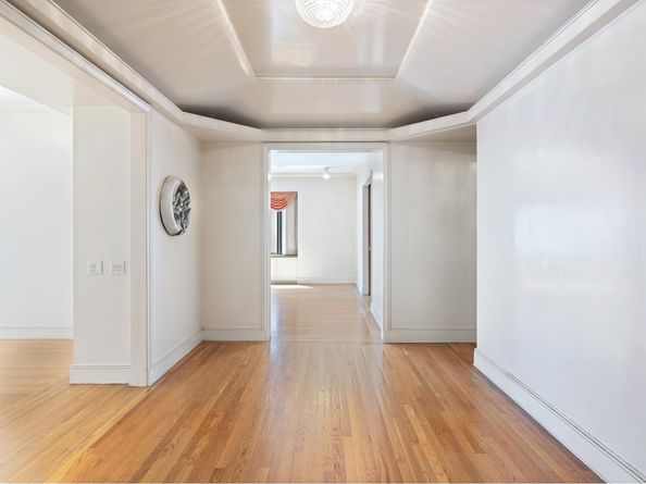 733 Park Avenue 8THFLOOR, New York NY 10021