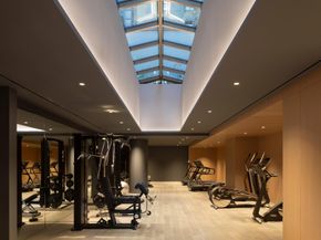 135 East 47th Street 24B, New York NY 10017