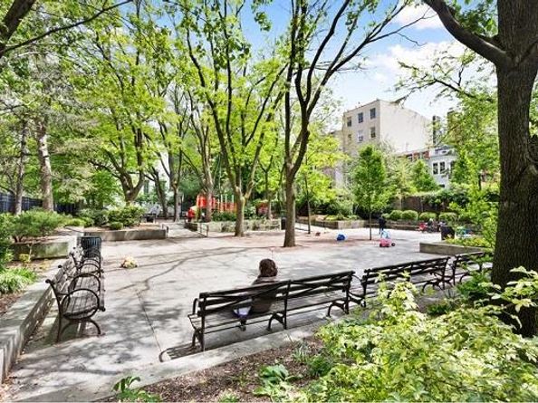 465 West 23rd Street 19D, New York NY 10011