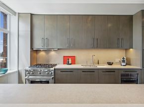 465 West 23rd Street 19D, New York NY 10011