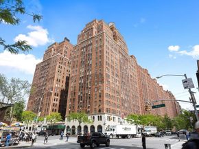 465 West 23rd Street 19D, New York NY 10011