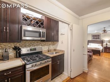 860 Grand Concourse