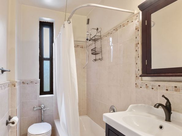 860 Grand Concourse 4J, Bronx NY 10451