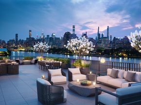 30-05 Vernon Boulevard 2K2, Queens NY 11102