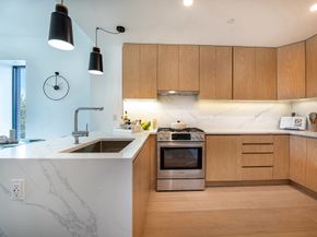 30-05 Vernon Boulevard 2K2, Queens NY 11102