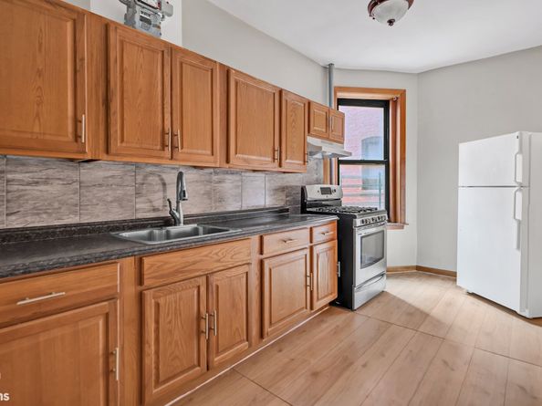 828 Gerard Avenue 2E, Bronx NY 10451