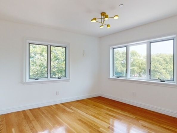 82 East 5th Street 3A, Brooklyn NY 11218