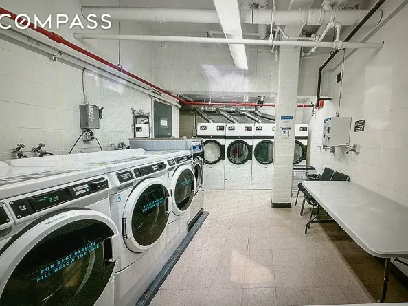 225 East 46th Street 8J, New York NY 10017